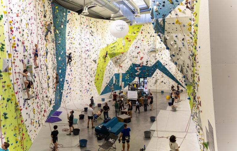 CLIMB UP