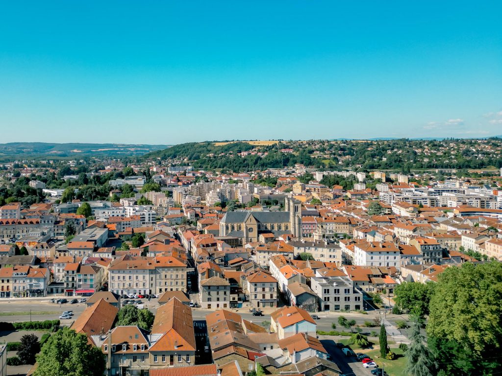 Aux portes de l’Isère, Bourgoin-Jallieu accueille les familles