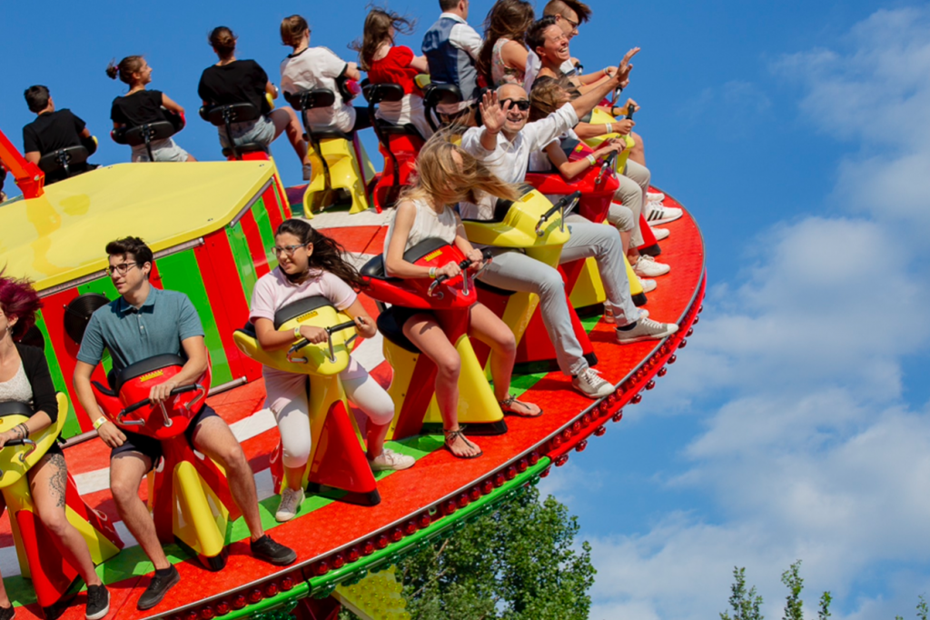 Magic Park Land — Parc de loisirs familial Côte Bleue entre Martigues et Marseille, billetterie CSE, attractions et arbres de Noël