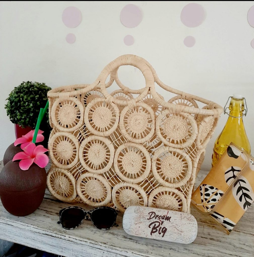 AUX TROIS PETITS GRAINS DE BONHEUR