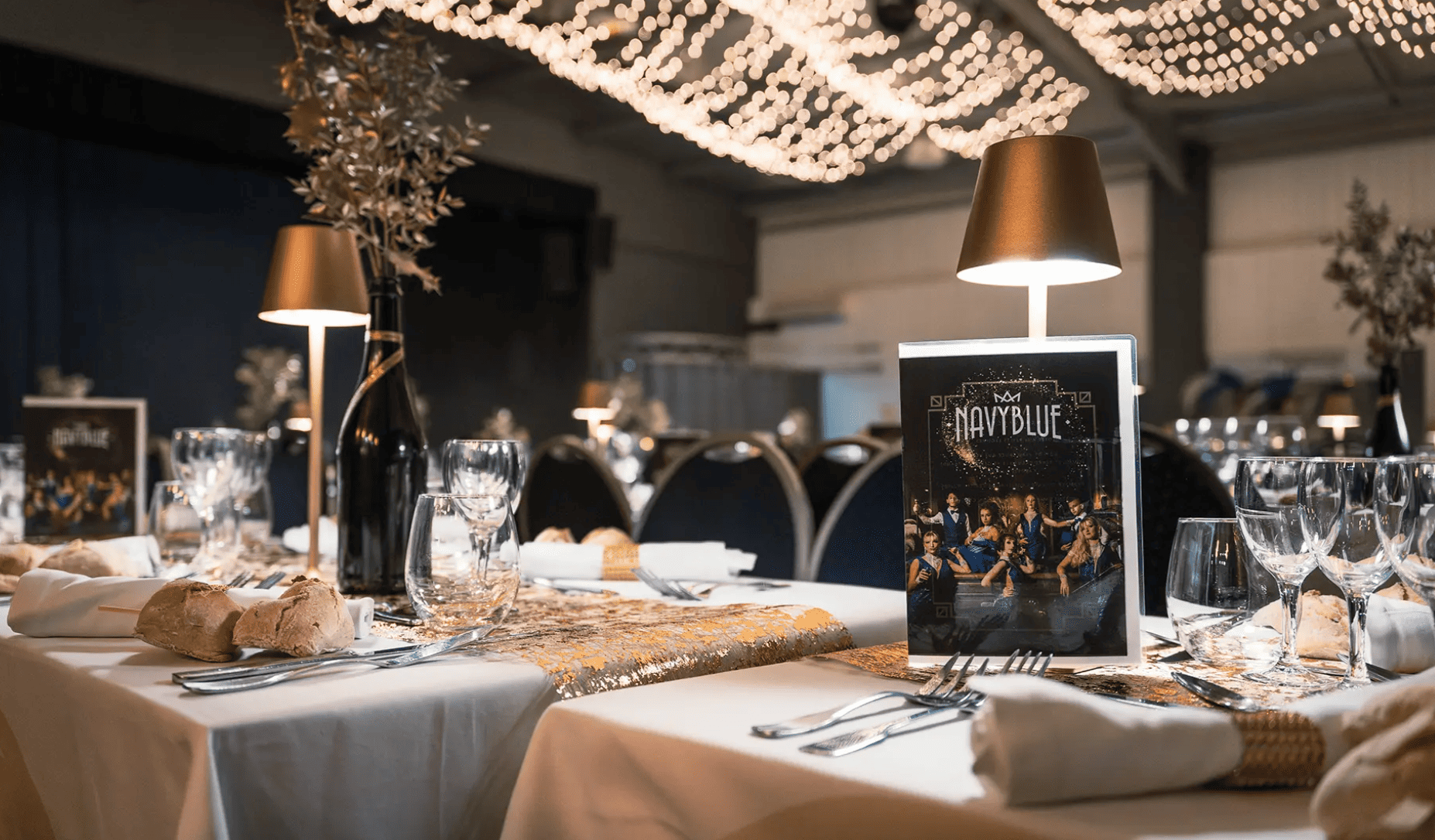 Magazine_CSE_InfluenceCSE_Cabaret_NAVY_BLUE_billetterie_et_soirée_CSE_cabaret_3