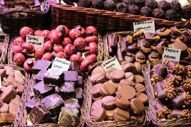 Magazine_CSE_chocolat_de_noel_offre_CSE_influence!CSE_1 Moulages de Noël en chocolat : Pères Noël, animaux et sapins