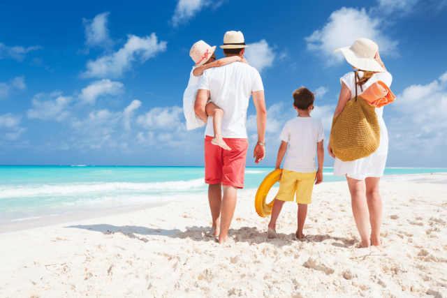 Magazine_des_CSE_Arrivaj_voyages_et_vacances_des_salariés_offre_CSE_influence!CSE_1 Faites du voyage un avantage pour vos salariés et non un privilège !